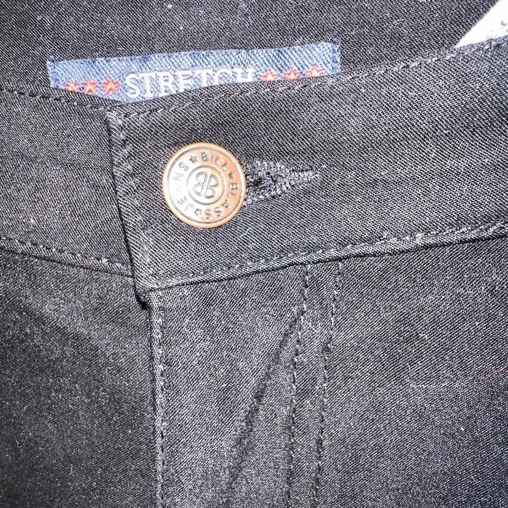 Bill‎ Blass, 16, Stretch jet Black 5 pocket, Hi rise straight leg textured denim - Picture 6 of 7